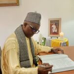 L’Imam Khalifa Aboubacar BABOU présente les condoléances du CNIOS à la Nonciature Apostolique suite au rappel à Dieu du Pape François