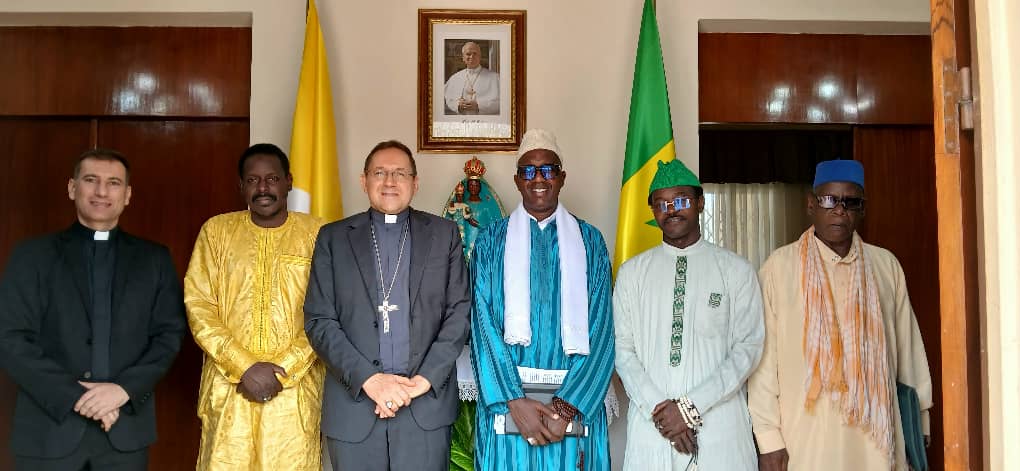 Dialogue interreligieux : Le Président du CNIOS et sa délégation reçus par le Nonce apostolique